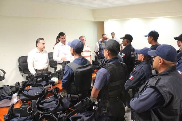 uniformes-policia-guadalupe