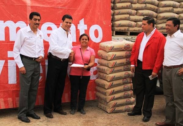 entrega-apoyos-ojocaliente3