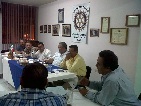 ramon-medina-rotarios1 ramon-medina-rotarios1