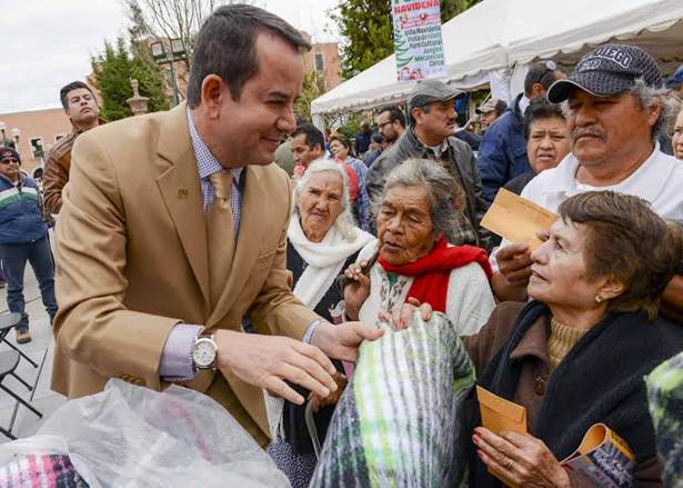 apoyo-adultos-mayores apoyo-adultos-mayores