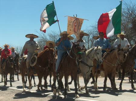 cabalgata-insurgencia cabalgata-insurgencia