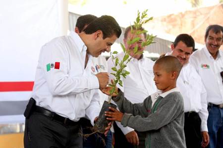 gobernador-luis-moya-2