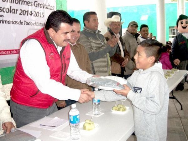 pinos-uniformes-1 pinos-uniformes-1
