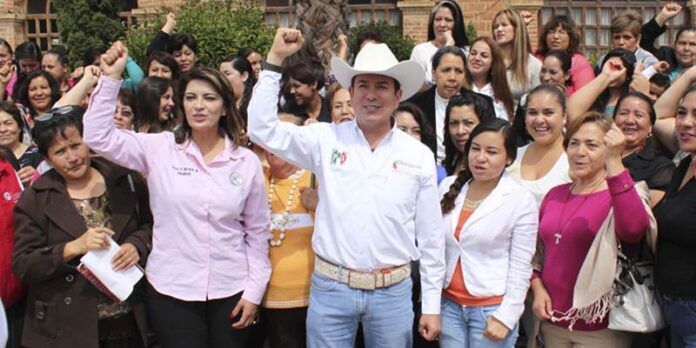 El candidato pidió a las priístas promover el voto