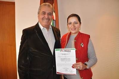 Pepe Olvera y Laura Herrera Pepe Olvera y Laura Herrera