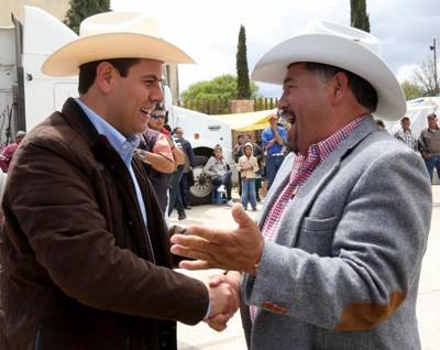 gobernador apoyos 5