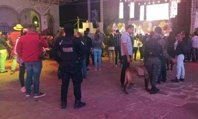policia-feria-1