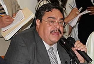 carlos-pavon-76b
