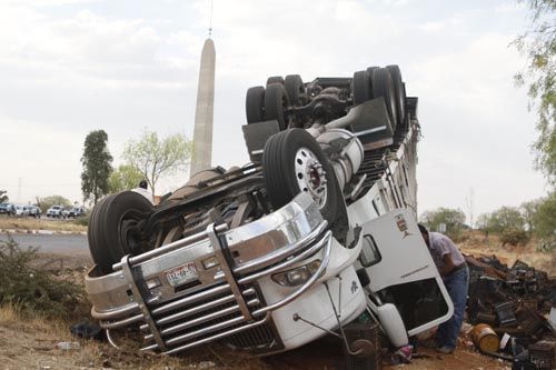 accidente-volcadura-zacatecas3