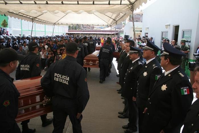 homenaje-postumo-policias-estatales-2
