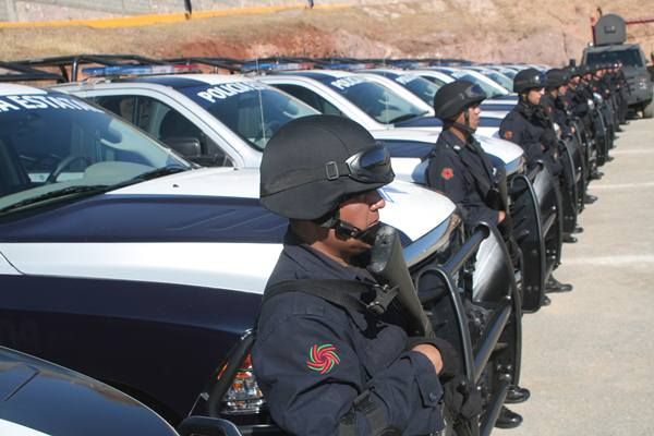entrega-de-equipo-policias-5