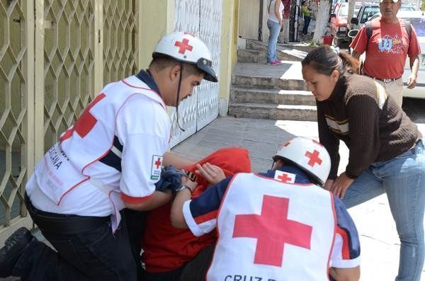 mujer-paramedicos-3