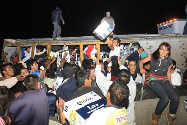 trailer-volcado-cervezas-7