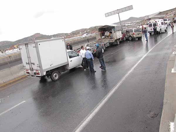 accidente-carambola--transito-pesado-10