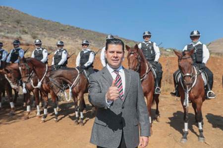 equipo-policia-4
