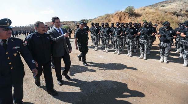 equipo-policia-5