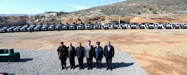 equipo-policia equipo-policia