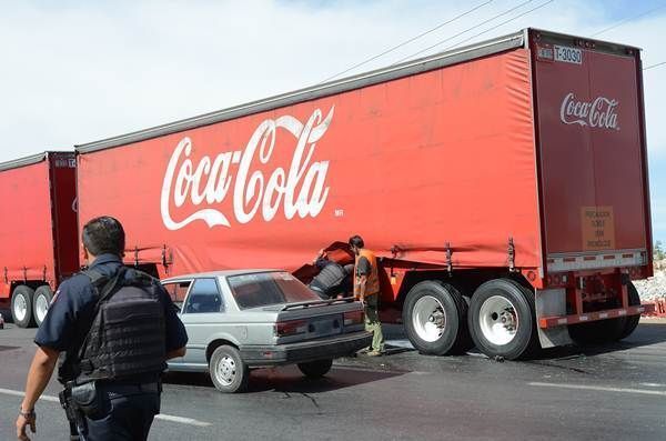 trailer-coca-3