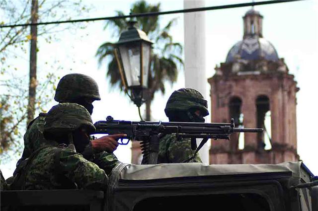 En lo que va de la semana, los militares han realizado dos decomisos de droga en Tabasco. En lo que va de la semana, los militares han realizado dos decomisos de droga en Tabasco.