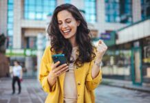 Cómo pagar el teléfono desde el celular y en qué se diferencia de una recarga