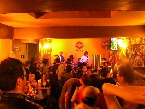 bar-road-house-blues4 bar-road-house-blues4