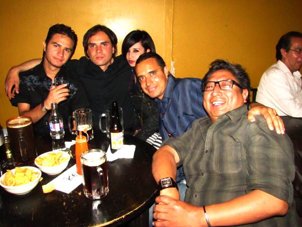 road-house-blues-1