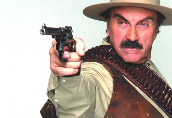 armendariz2