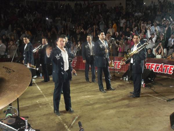 La Arrolladora Banda el Limón La Arrolladora Banda el Limón