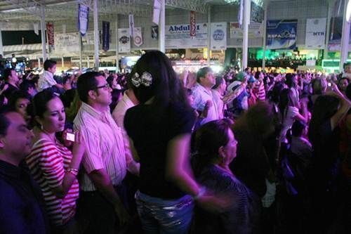 concierto-paulina-rubio-fenafre-7