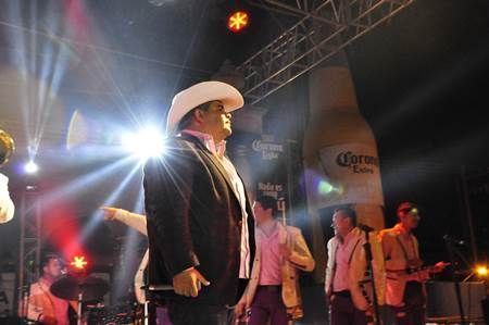chuy-lizarraga-01