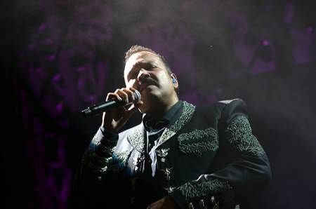 pepe-aguilar-11 pepe-aguilar-11