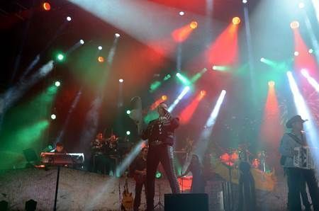 pepe-aguilar-110
