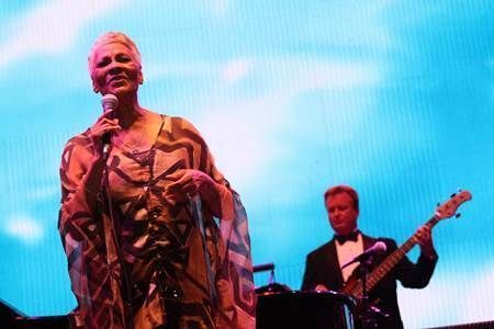 dionne-warwick-5 dionne-warwick-5
