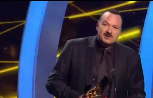 pepe-aguilar pepe-aguilar