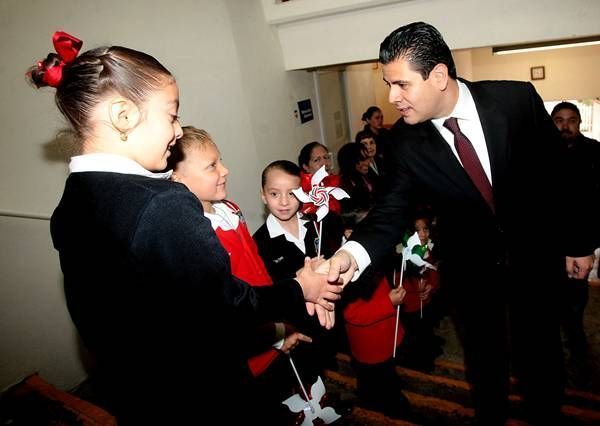 miguel-alonso-colegio-juana-1