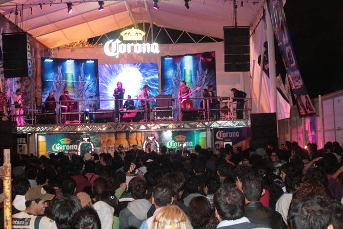 los-daniels-espacio-corona-fenaza-2011-8