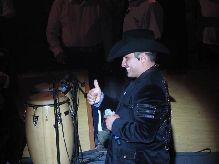 julion-alvarez-2