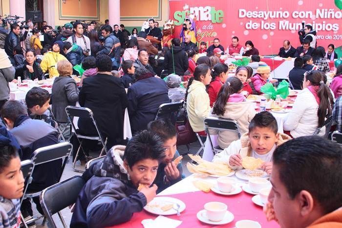 desayuno-con-ninos-municipios-2