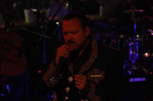 pepe-aguilar-fenaza