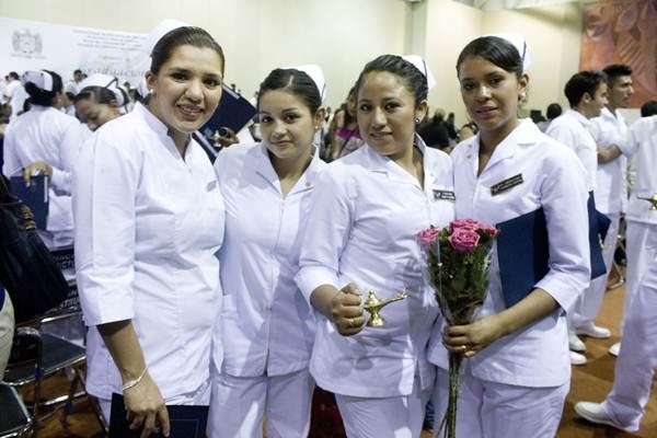 graduacion-enfermeria-16