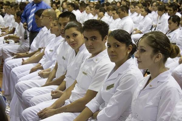 graduacion-enfermeria-3