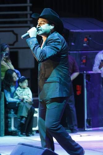 julion-alvarez-11