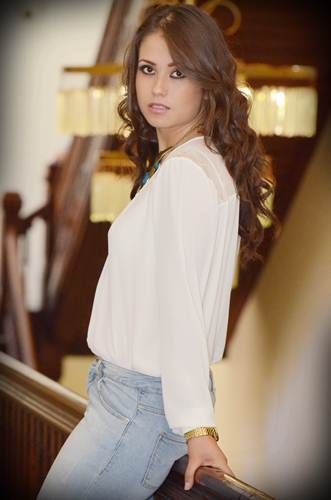 elizabeth-candidata-fenaza-2013-2