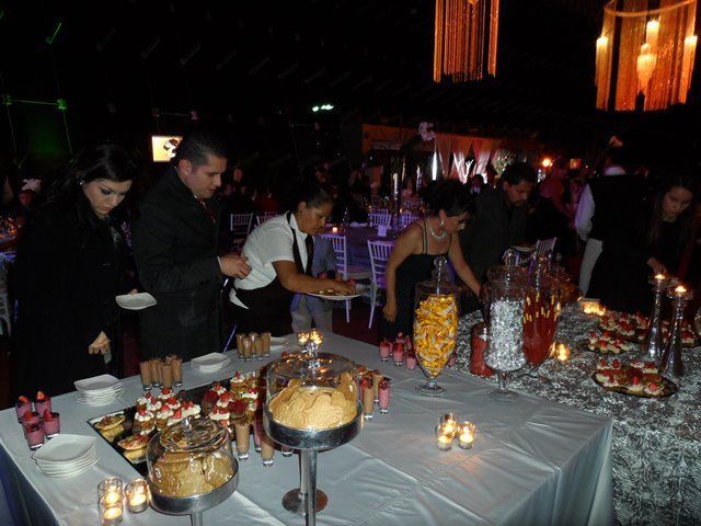 cena-mesa-postres