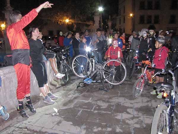 bicicleteros-dia-muertos