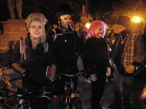 bicicleteros-dia-muertos12 bicicleteros-dia-muertos12
