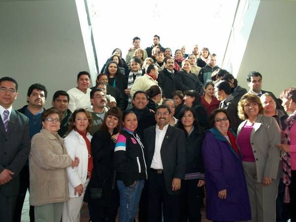 El rector les dio la bienvenida El rector les dio la bienvenida