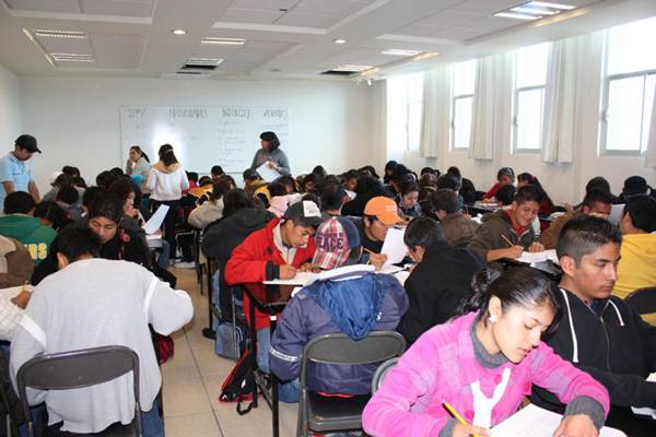 Hacen pruebas de orientación vocacional