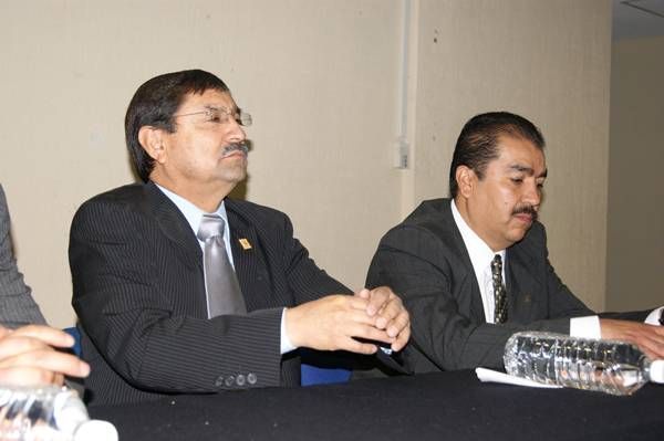 El rector Francisco Javier Domínguez Garay