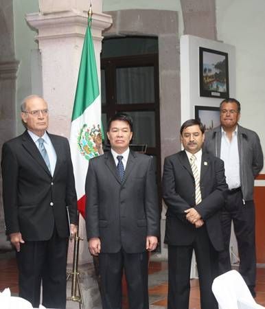 inauguracion-exposicion-vietnam-2